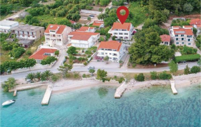 Two-Bedroom Apartment in Kuciste-Perna